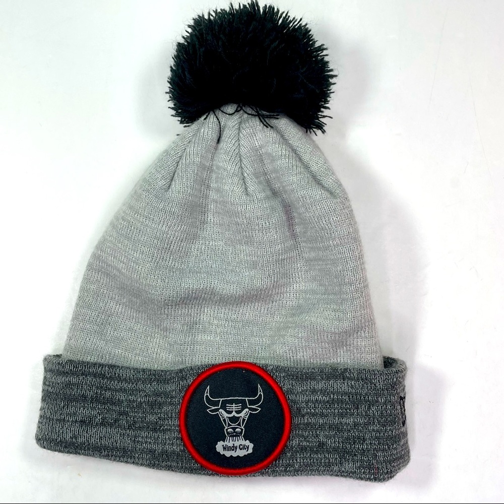 New Era Hardwood Classics Chicago Bulls Windy City Beanie with Pom Pom Ball Cap